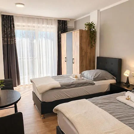 Sara Guest house